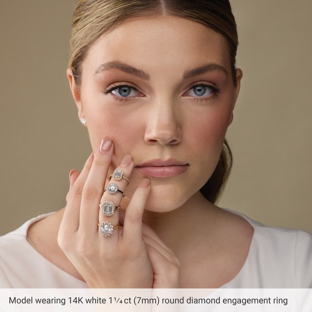 Round Halo-Style Engagement Ring Mounting