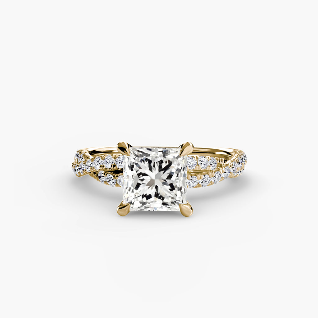 The Twisted Pavé Solitaire